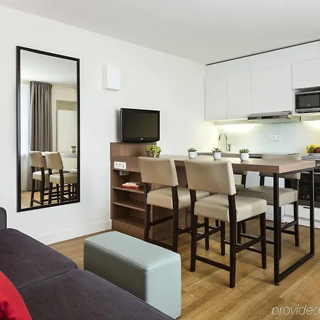 Citadines Place D'italie Aparthotel 3*