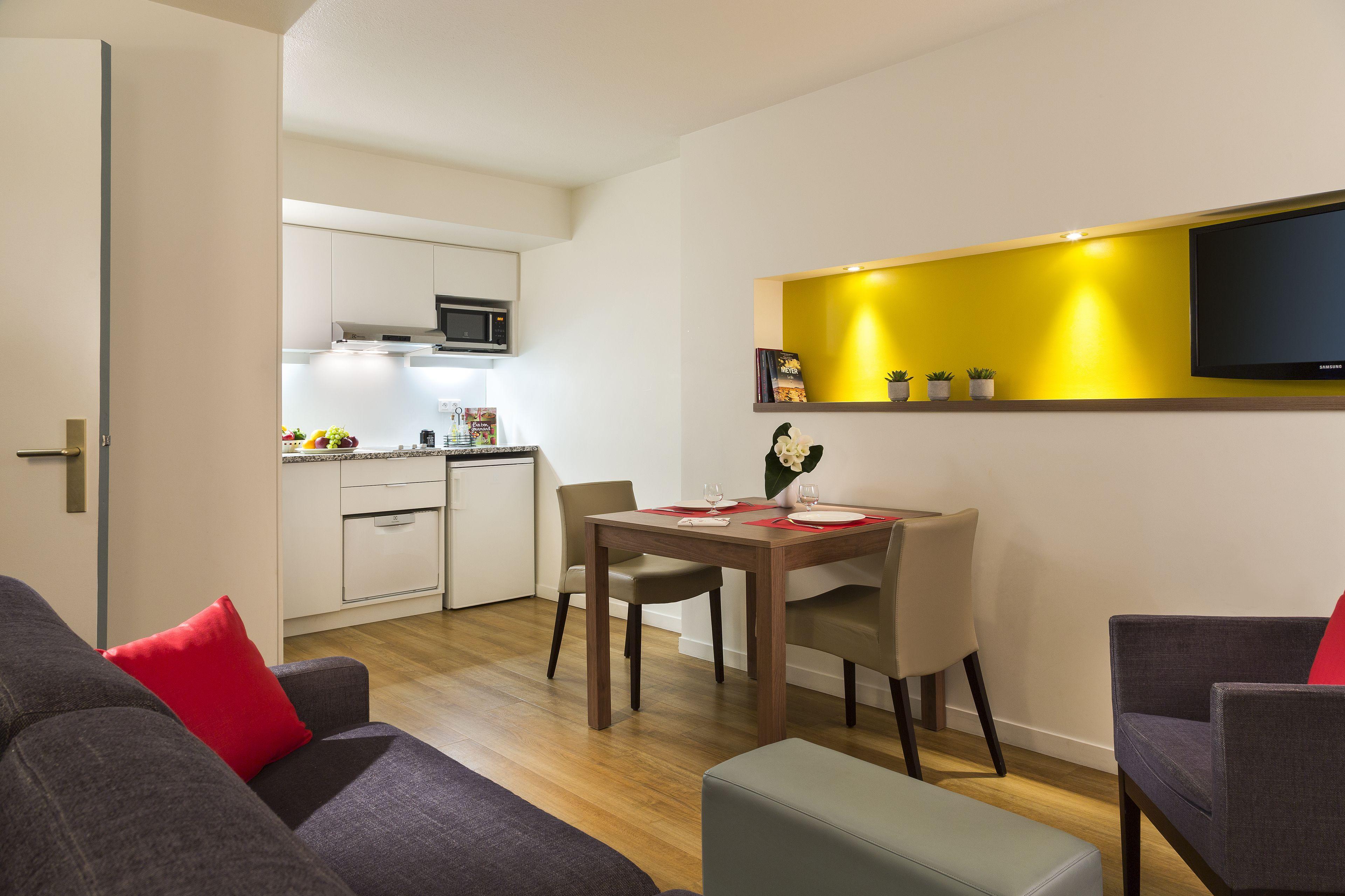 Aparthotel Citadines Place D'italie 3*