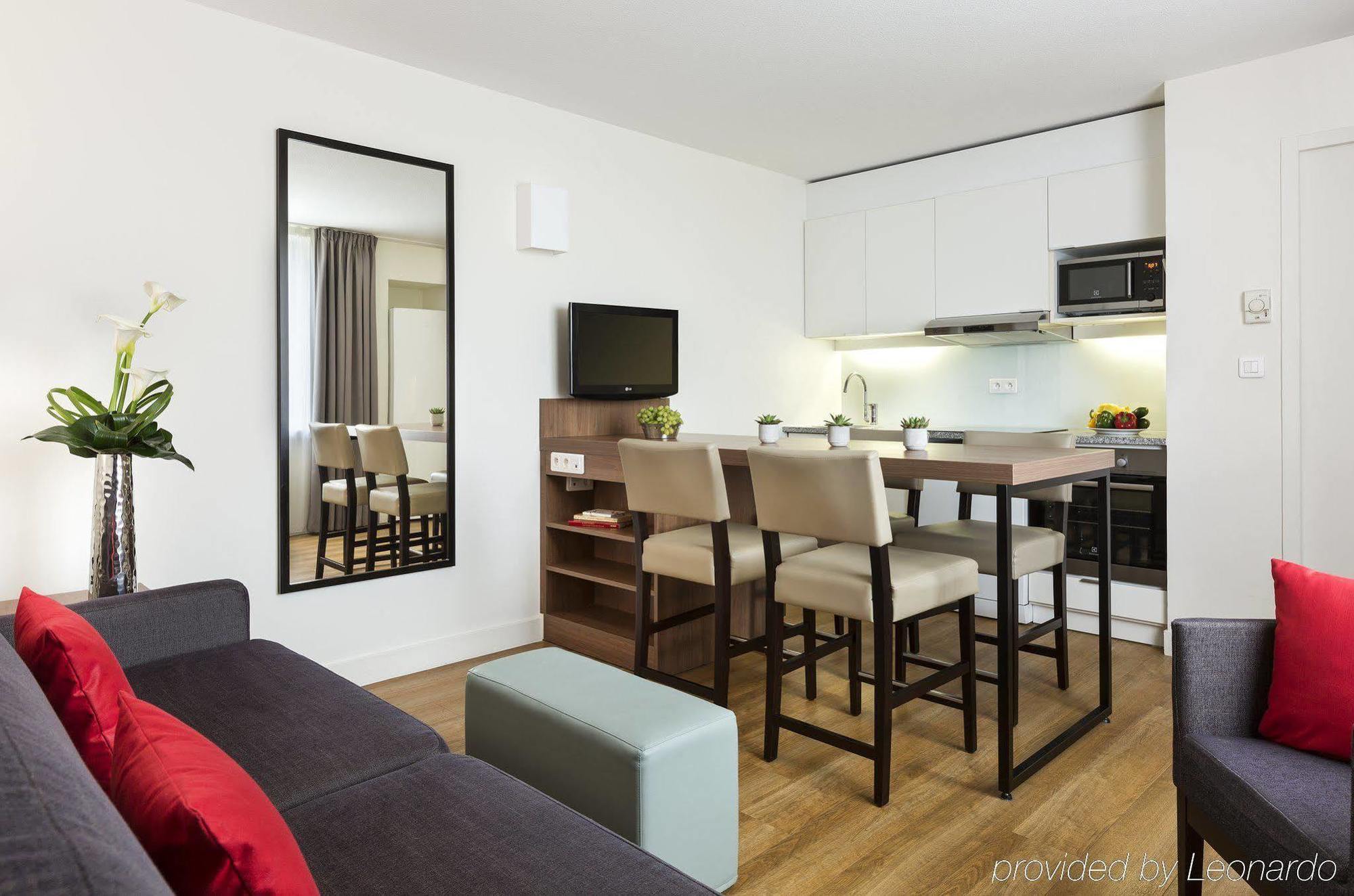 Citadines Place D'italie Aparthotel 3*